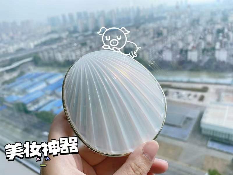 会护肤的气垫~超均匀服帖 不会浮粉！保湿遮瑕二合一秒磨皮奶油肌肌肤偏黄的选#自然色肌肤白皙的选#象牙白贝壳包装太好看了💓