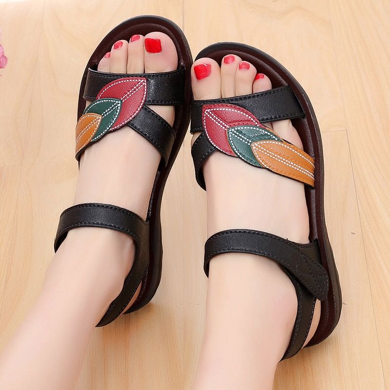夏季软底妈妈凉鞋