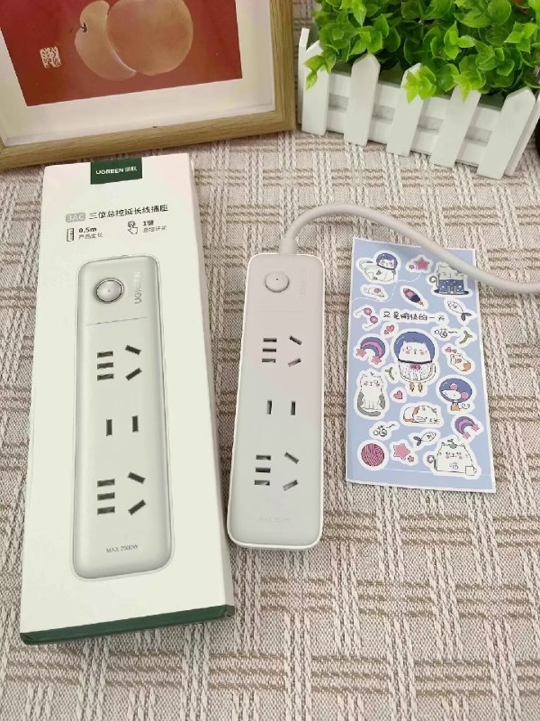 14.9亓~需叠2💵首单礼金~没有首单的换个号试试~拍第6选项排插3孔位总控【绿联数码旗舰店】)ShWKW3u4q4o)/ CZ1111/新国标~3C认证拔插无火花大功率阻燃材料儿童安全门一体成型工艺外观时尚简约排插一定要买大牌用安心！