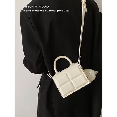 0点开始 29.9💵新款小众手提斜挎巧克力包包)42wndqpAZ8I)/ CZ11//---全品券 d.618day.com/618